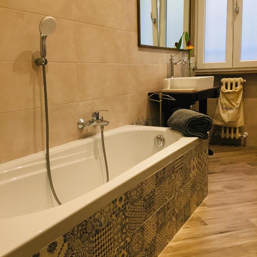 Lu.Lu Suite And Rooms ピアチェンツァ エクステリア 写真