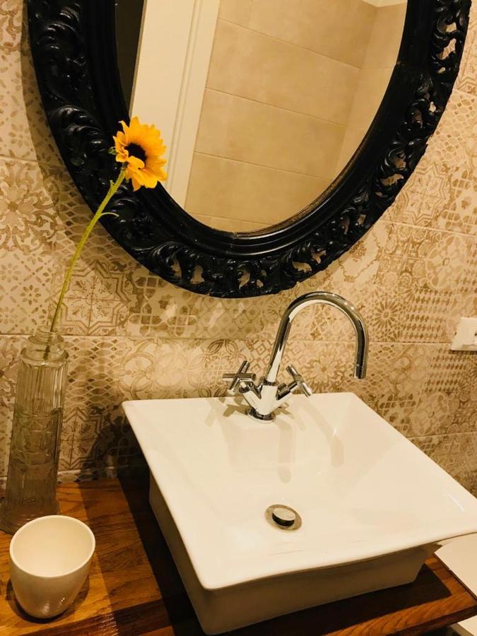 Lu.Lu Suite And Rooms ピアチェンツァ エクステリア 写真