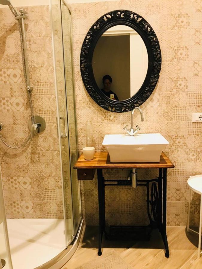 Lu.Lu Suite And Rooms ピアチェンツァ エクステリア 写真
